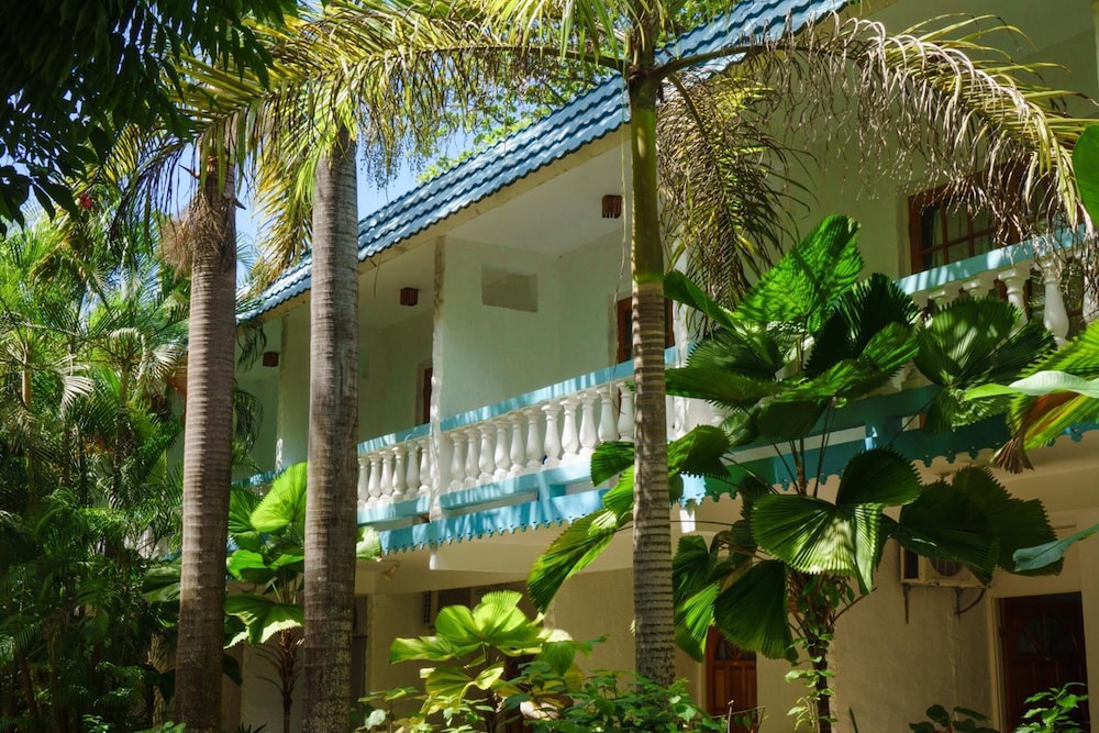 

Catania - Negril - Legends Beach Resort
