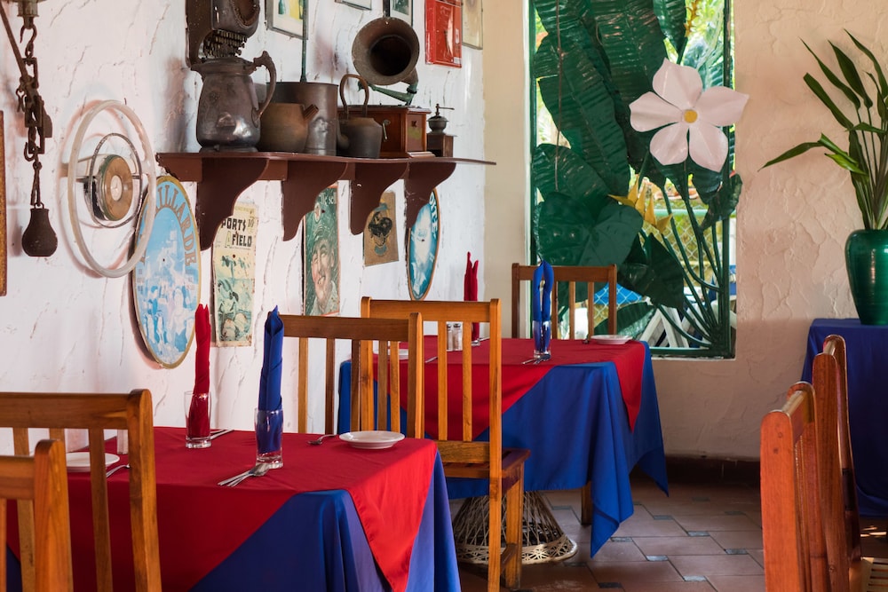 

Verona - Negril - Legends Beach Resort