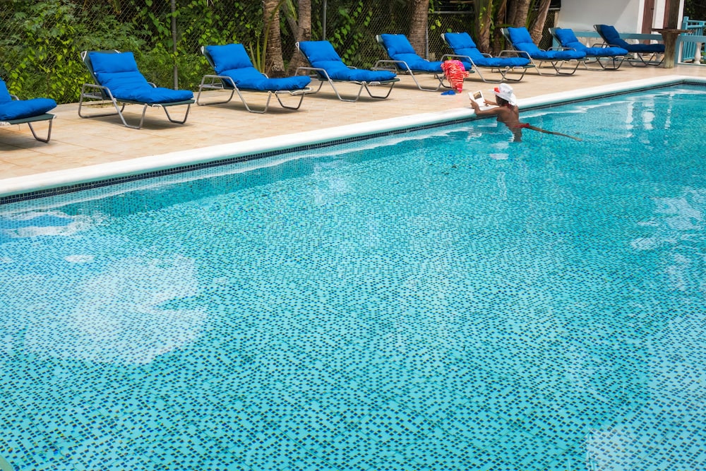 

Milano - Negril - Legends Beach Resort