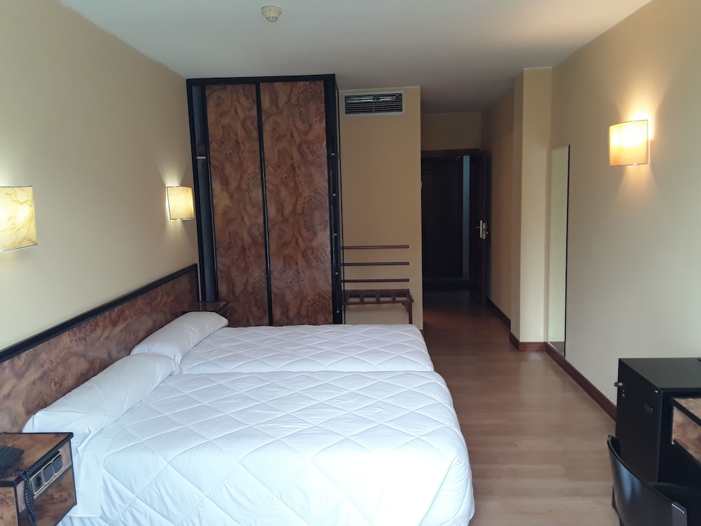 

Milano - Santiago de Compostela - Hotel Castro