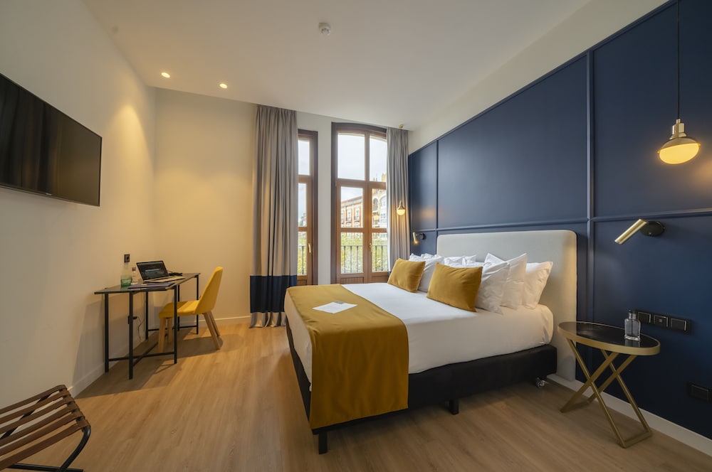 

Milano - Sopelana - Puente Colgante Boutique Hotel