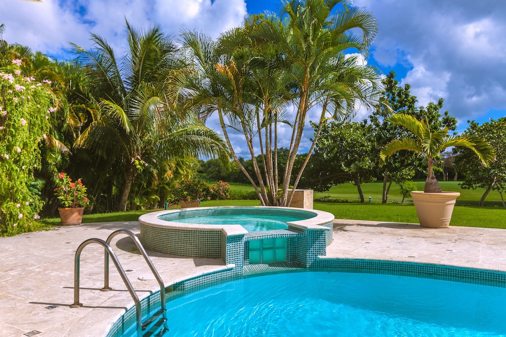 

Cagliari - Bayahibe - Casa De Campo Resort & Villas