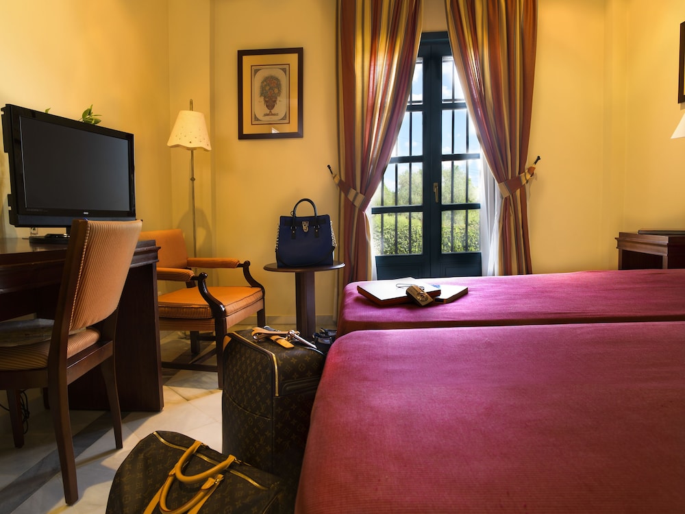 

Trieste - San Juan de Aznalfarache - Hotel YIT Vereda Real