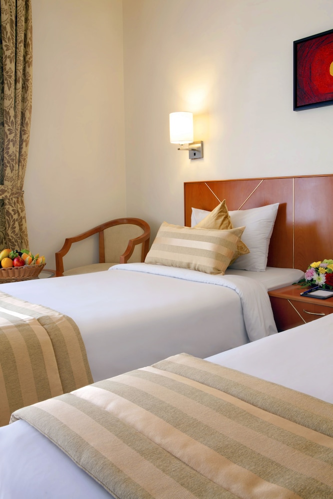 

Firenze - Dubai - Landmark Hotel