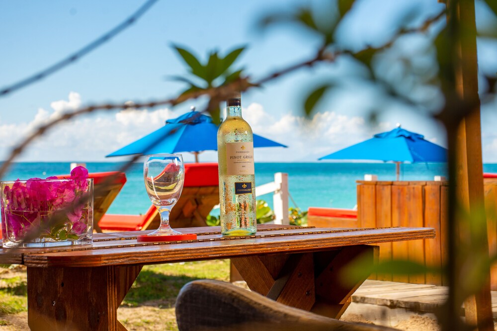 

Milano - Bolans - Conch Beach Cabins - Rumbus Beach