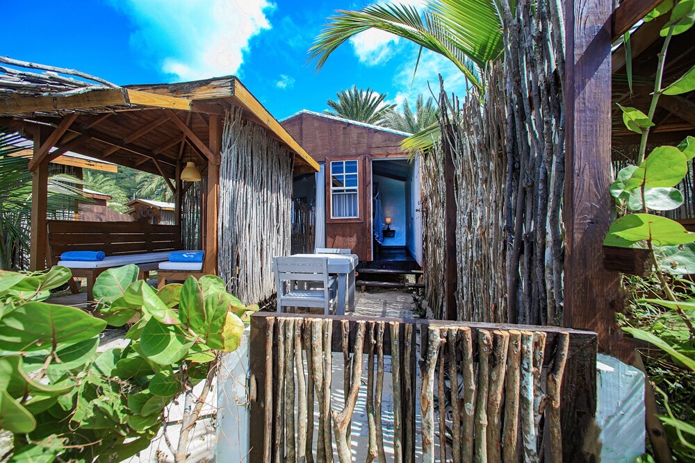 

Firenze - Jolly Harbour - Conch Beach Cabins - Rumbus Beach