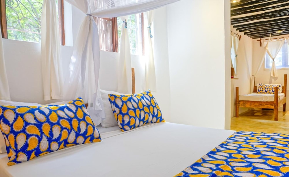 

Roma - Bwejuu - Indigo Beach Zanzibar