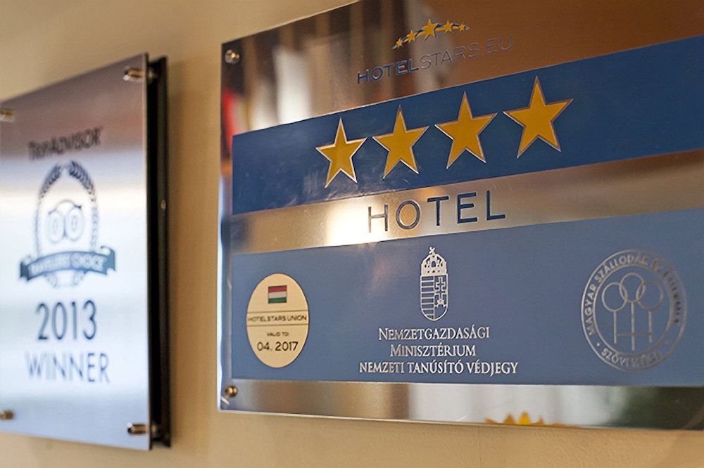 

Genova - Budapest - Hotel Mediterran