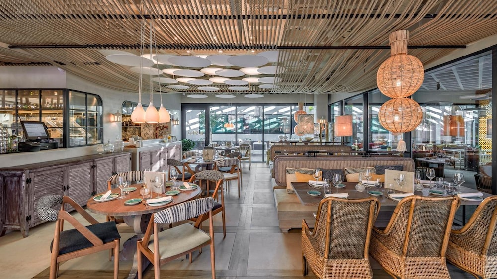 

Bologna - Las Rozas de Madrid - Hotel Aravaca Village