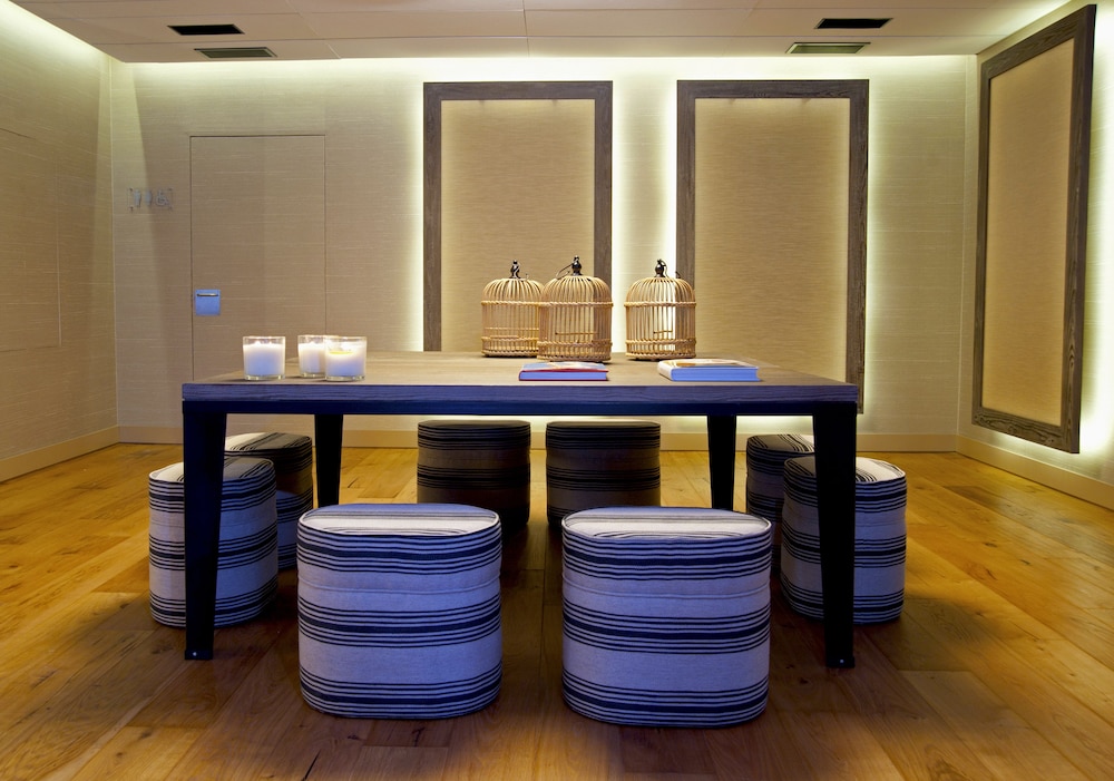 

Brindisi - Las Rozas de Madrid - Hotel Aravaca Village