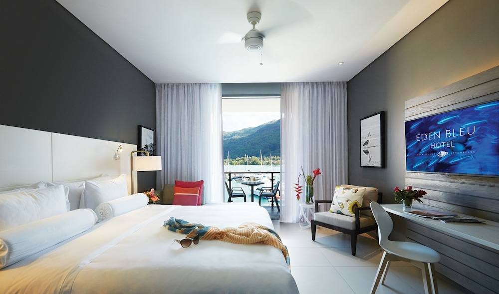 

Milano - Cerf Island - Eden Bleu Hotel