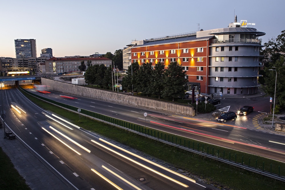 

Roma - Vilnius - Art City Inn