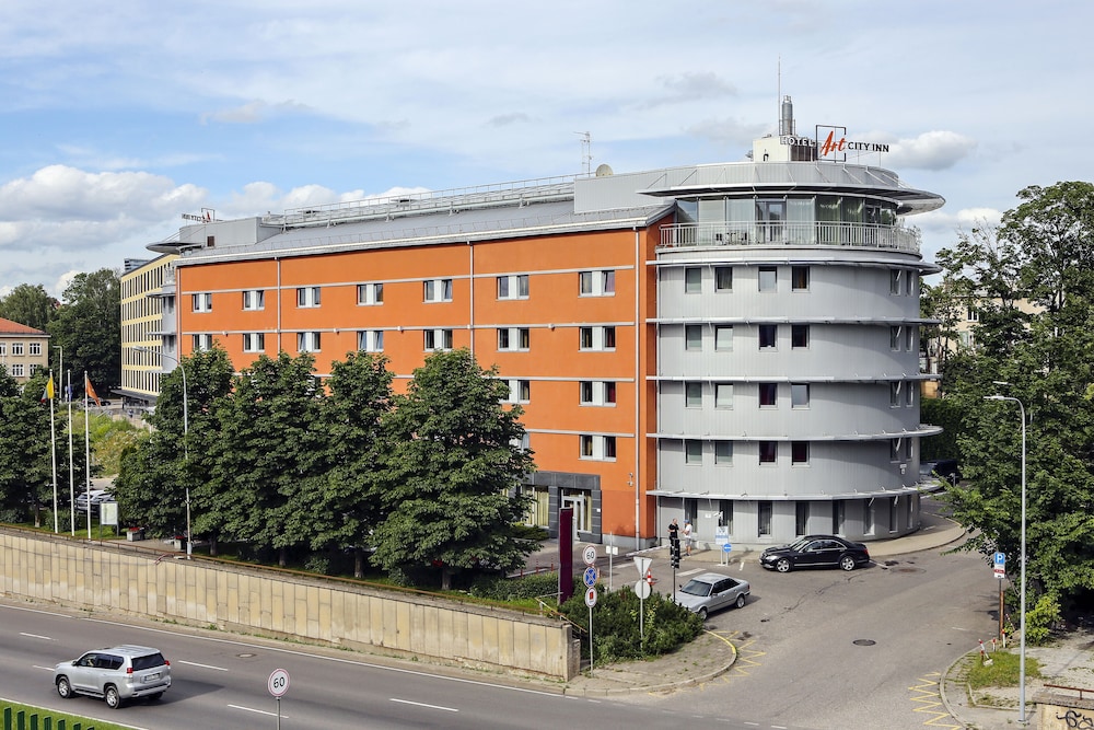 

Roma - Vilnius - Art City Inn