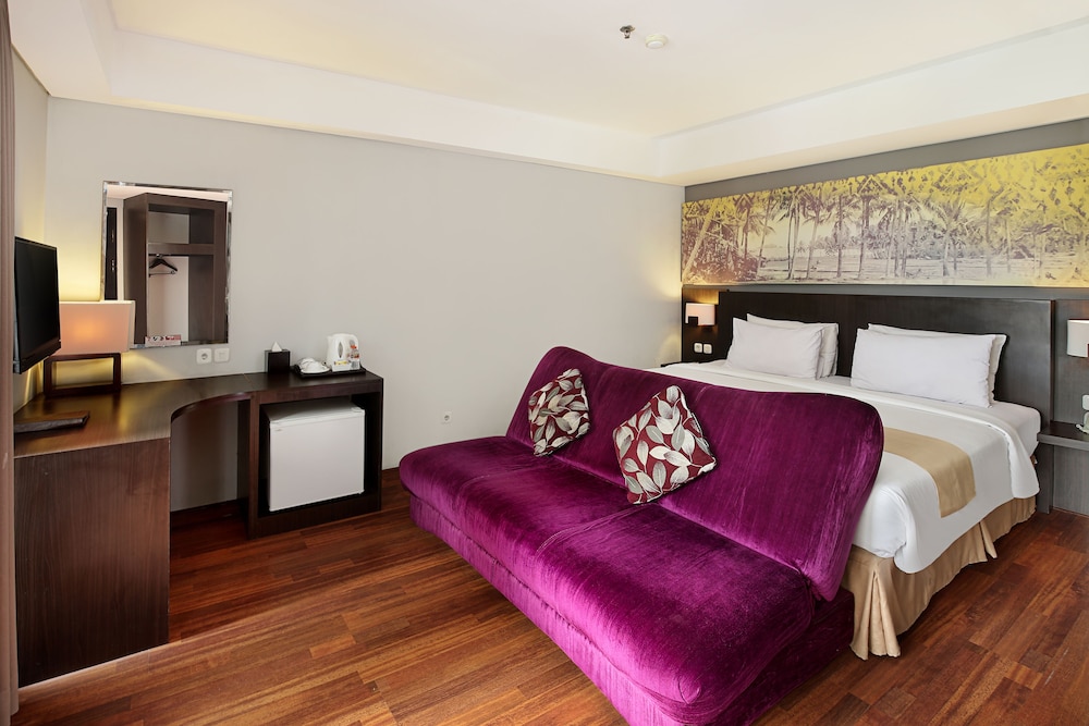 

Roma - Tuban - Rofa Kuta Hotel