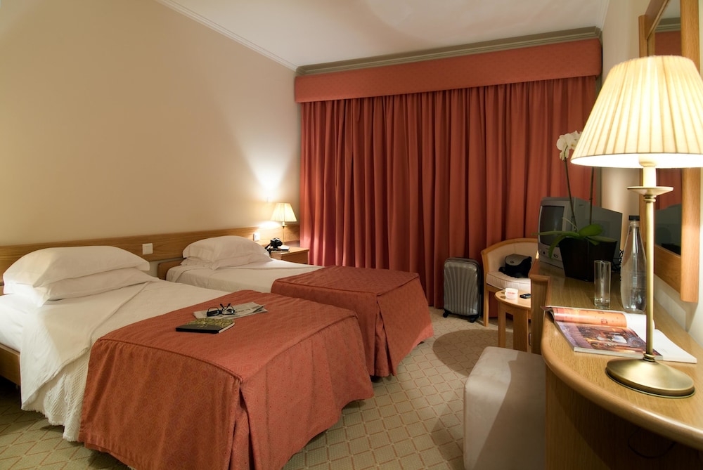

Roma - Ourém - Hotel Cruz Alta