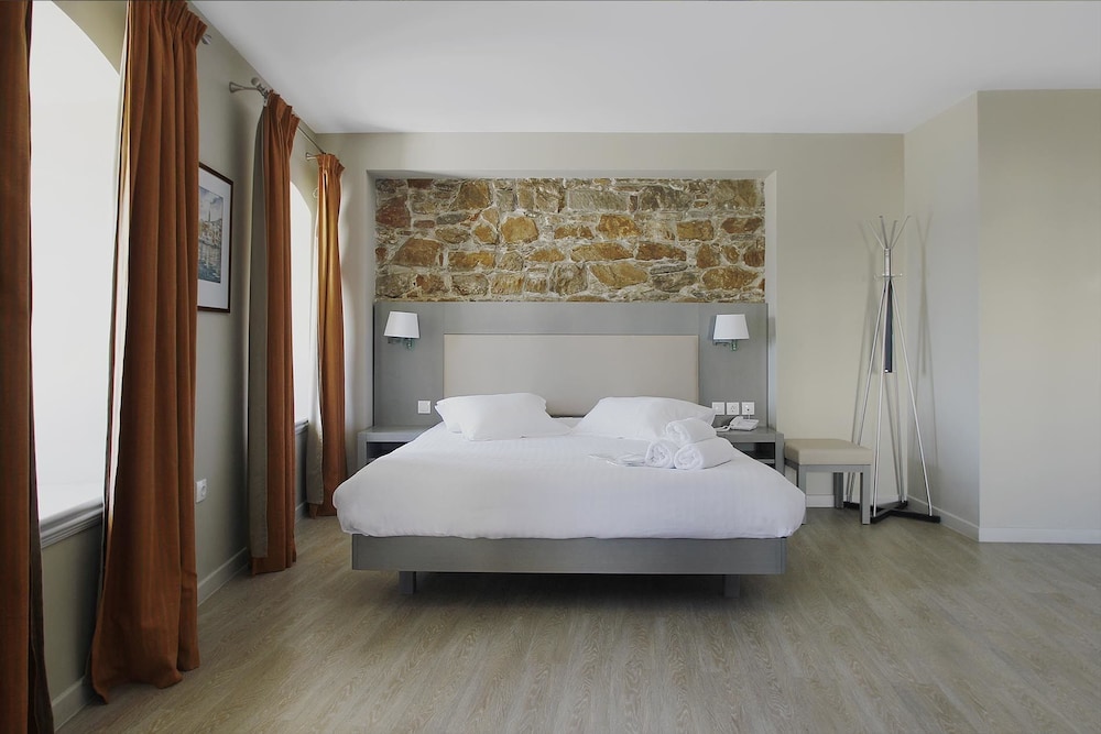 

Milano - Syros - Diogenis Hotel