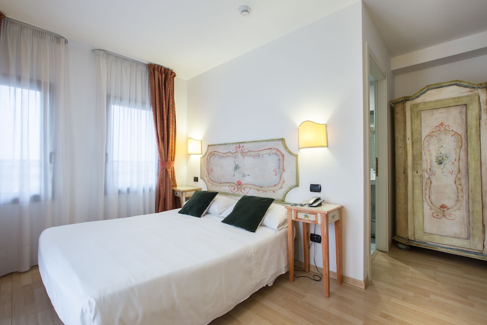 

Reggio Calabria - Mestre - Hotel Ariston
