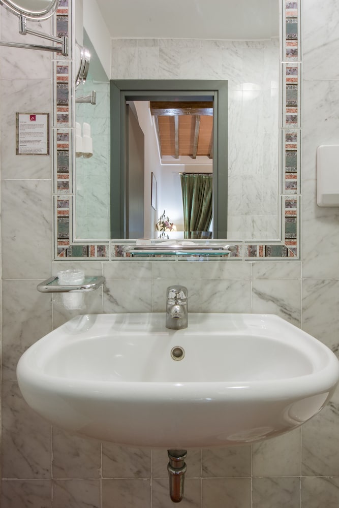 

Cagliari - Firenze - Hotel Panama