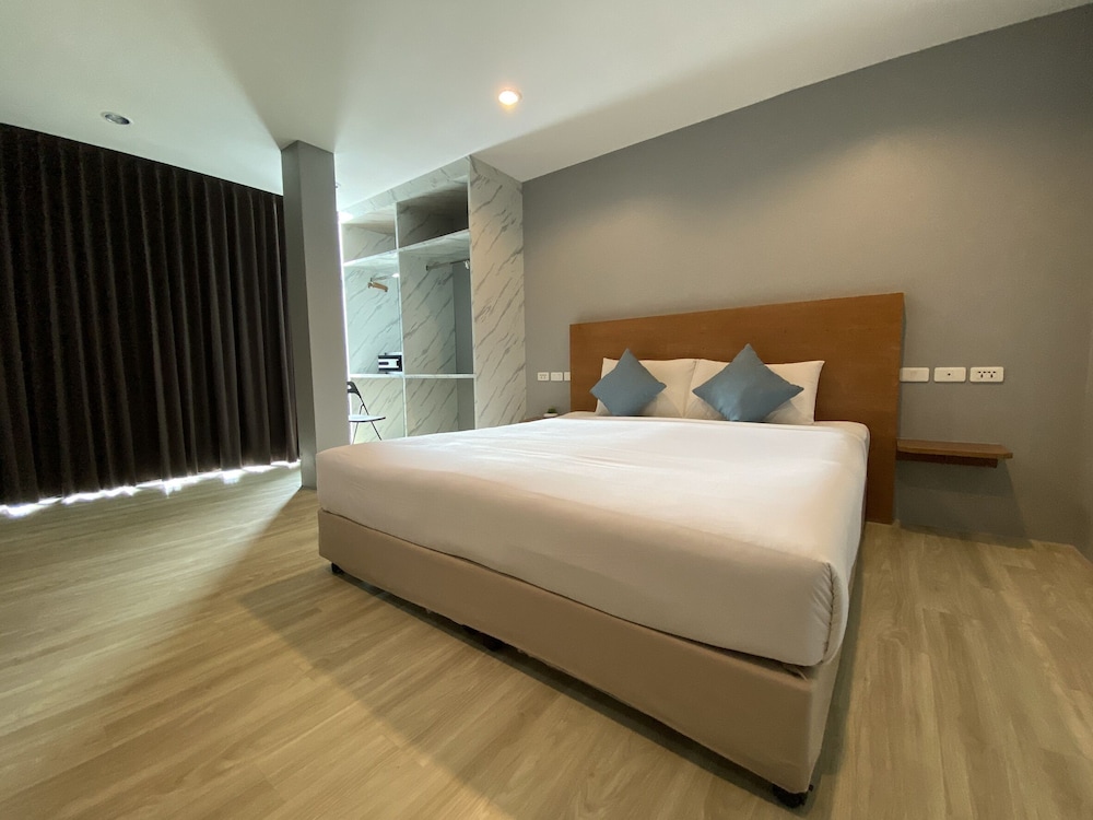 

Milano - Koh Samui - Behind The Scene Hotel Club @ Samui