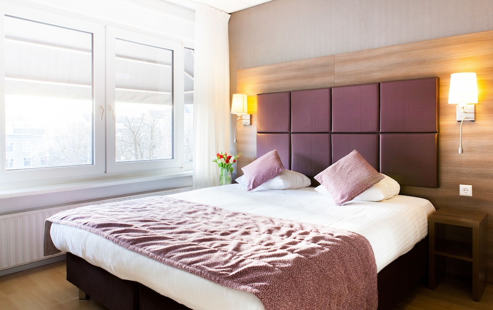 

Napoli - Amstelveen - Hotel Victorie