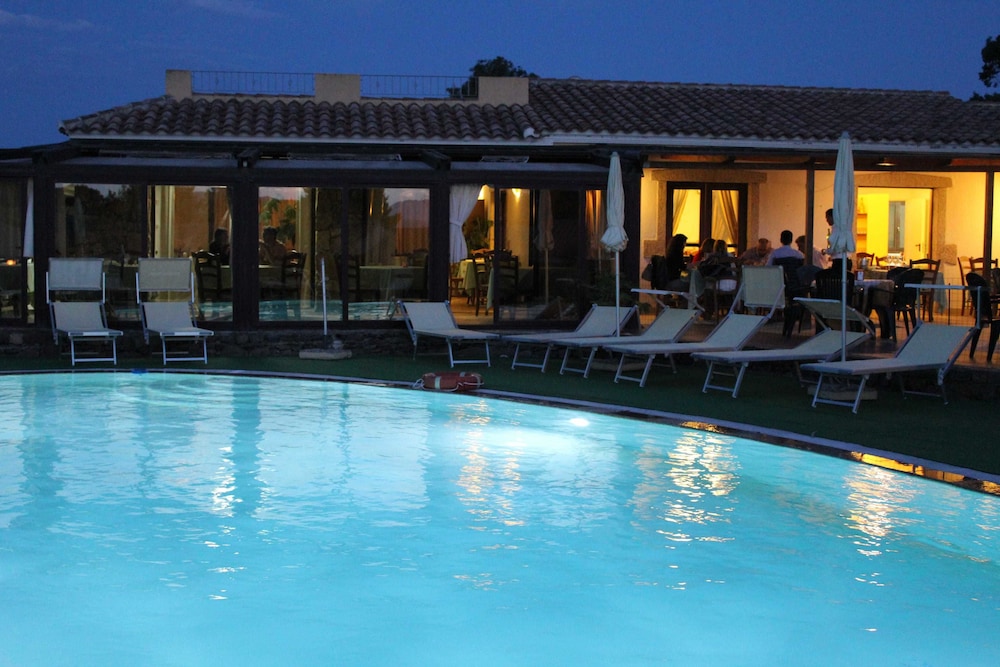 

Napoli - San Teodoro - Hotel Cala Mirto