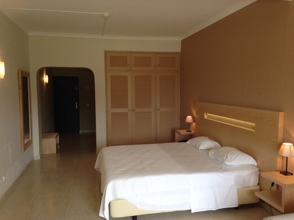 

Verona - Lagos - Vilamar