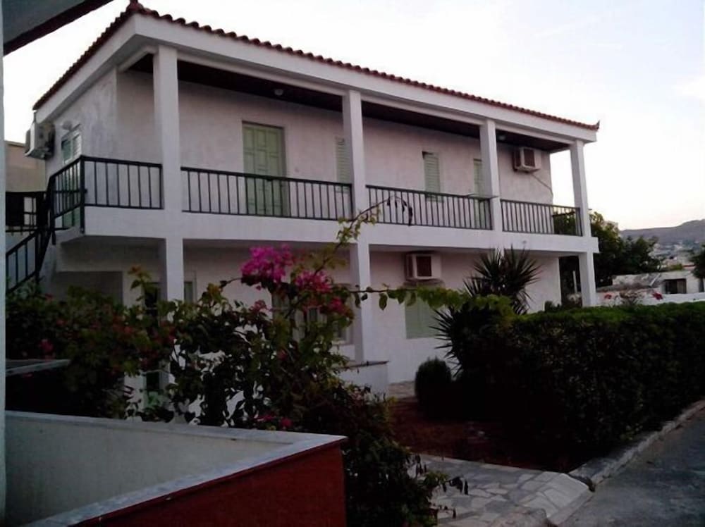 

Palermo - Heraklion - Haris Apartments