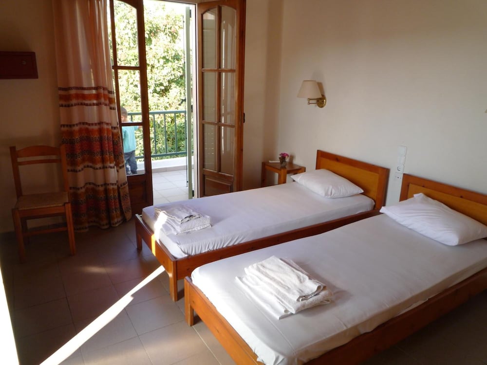

Bari - Heraklion - Haris Apartments