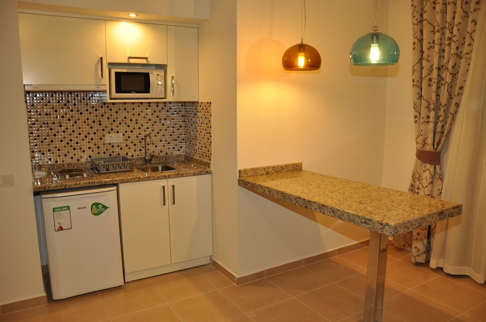 

Milano - Mahmutlar - Almera Park Apart Hotel