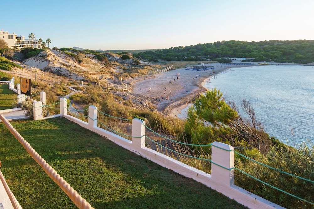 

Torino - Arenal D'En Castell - Beach Club Menorca