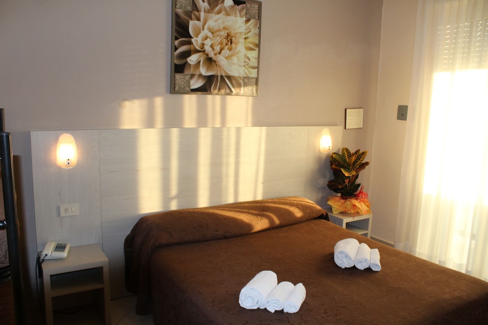 

Palermo - Riviera Romagnola, Mare Italia - Hotel Senyor