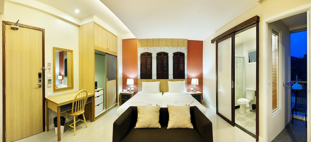 

Roma - Ko Kaeo - Ratana Hotel Rassada, PHUKET TOWN- SHA Extra Plus