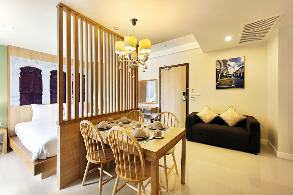 

Milano - Phuket Town - Ratana Hotel Rassada - SHA Extra Plus