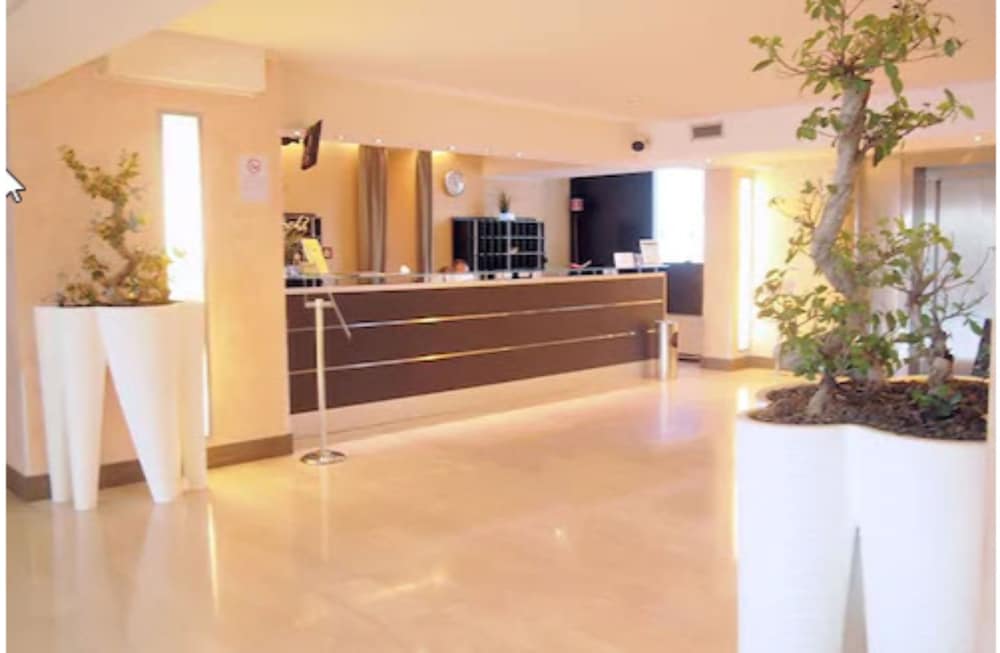

Catania - Pieve Emanuele - Golf Hotel Milano