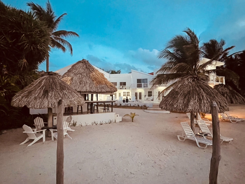

Roma - San Pedro - Mata Rocks Resort