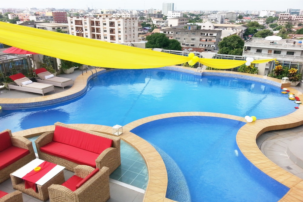 

Bari - Cotonou - Bénin Royal Hôtel
