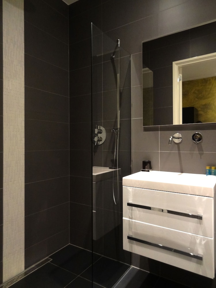 

Napoli - Badhoevedorp - Sara's Boutique Hotel