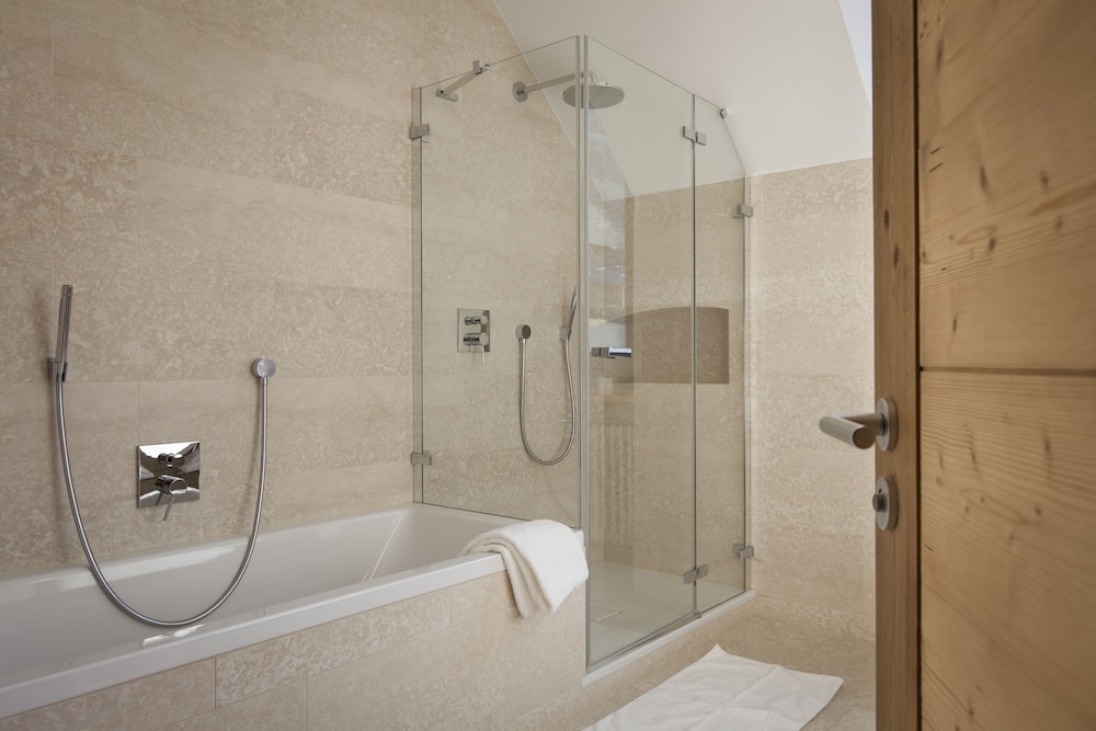

Milano - Champéry - Hôtel National Resort & Spa