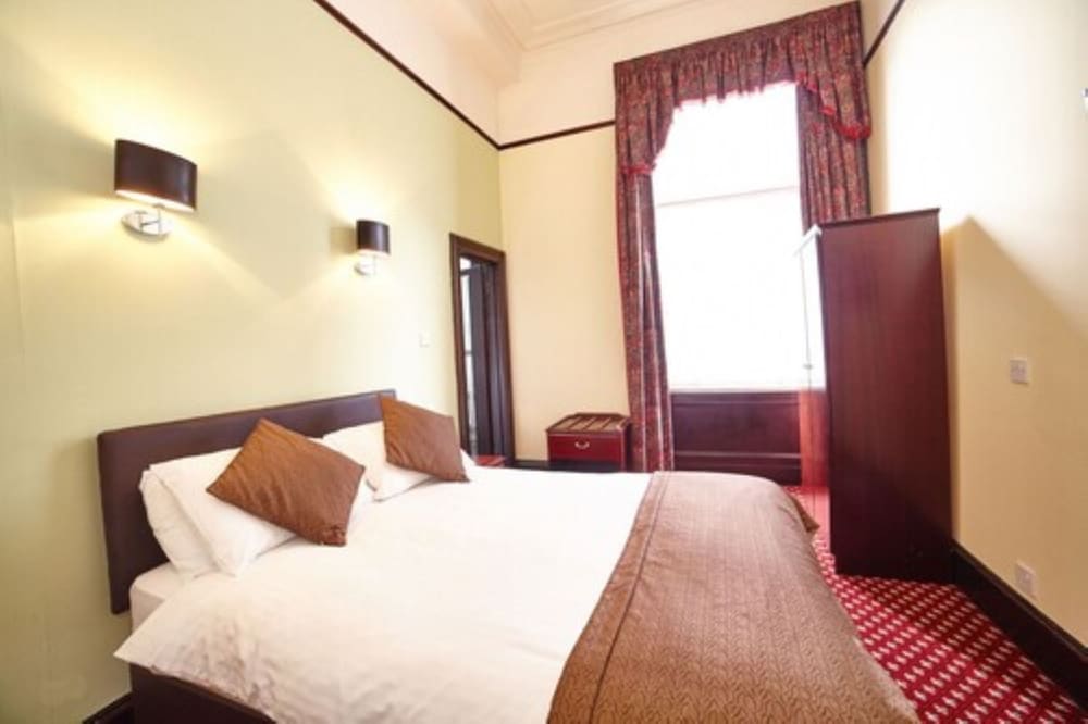 

Roma - Aberdeen - The Station Hotel