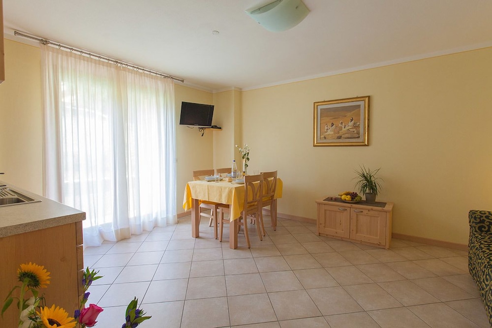 

Roma - Val di Sole - Residence Hotel Raggio Di Luce