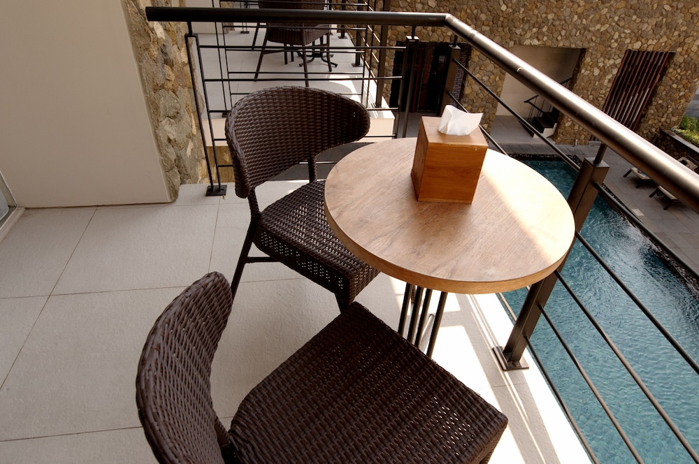 

Roma - Nusa Dua - Bali - Mahogany Hotel