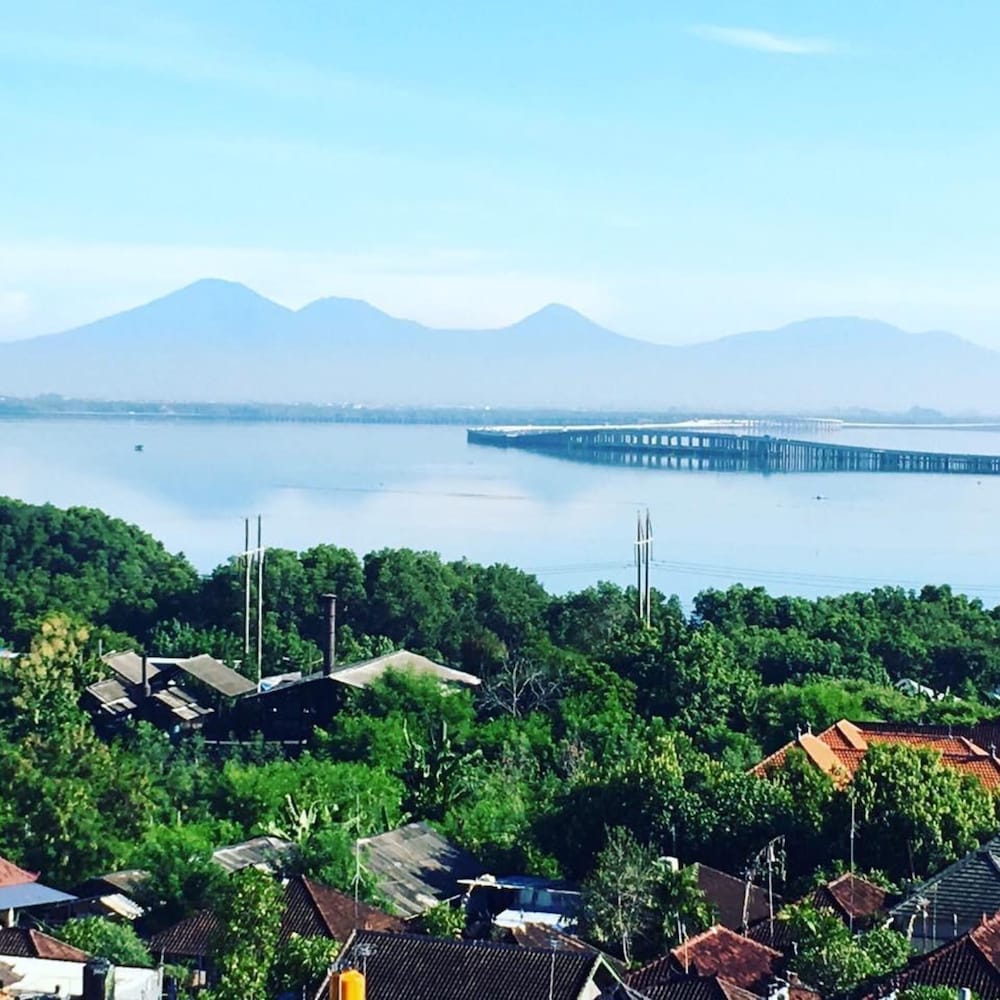 

Roma - Nusa Dua - Bali - Mahogany Hotel