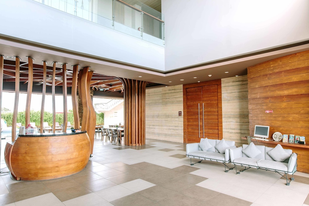 

Bari - Nusa Dua - Bali - Mahogany Hotel