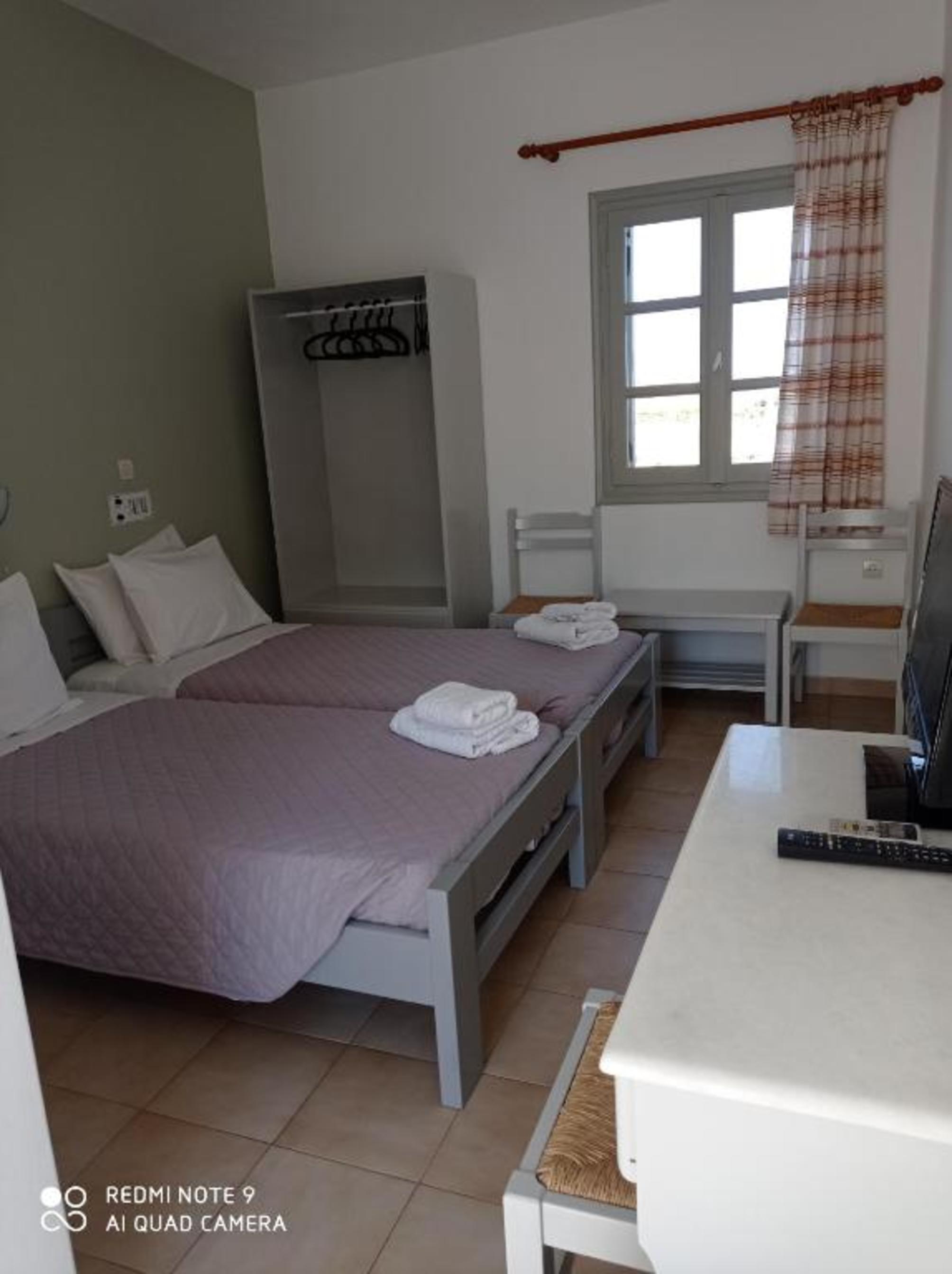 

Milano - Naousa, Paros - Summer Shades Hotel - ex Arkoulis