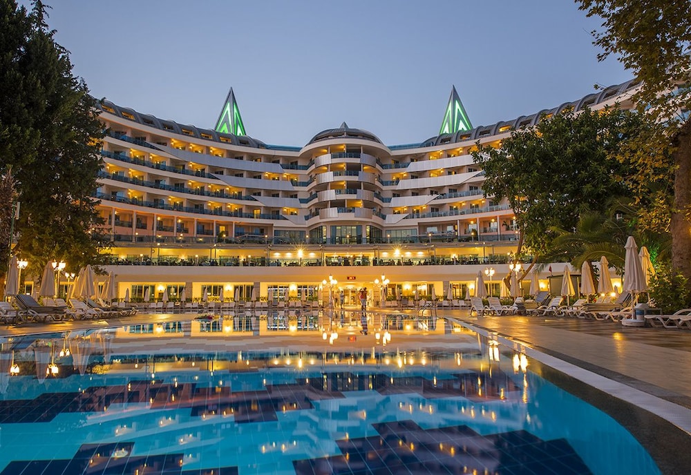

Trieste - Okurcalar - Botanik Platinum Hotel