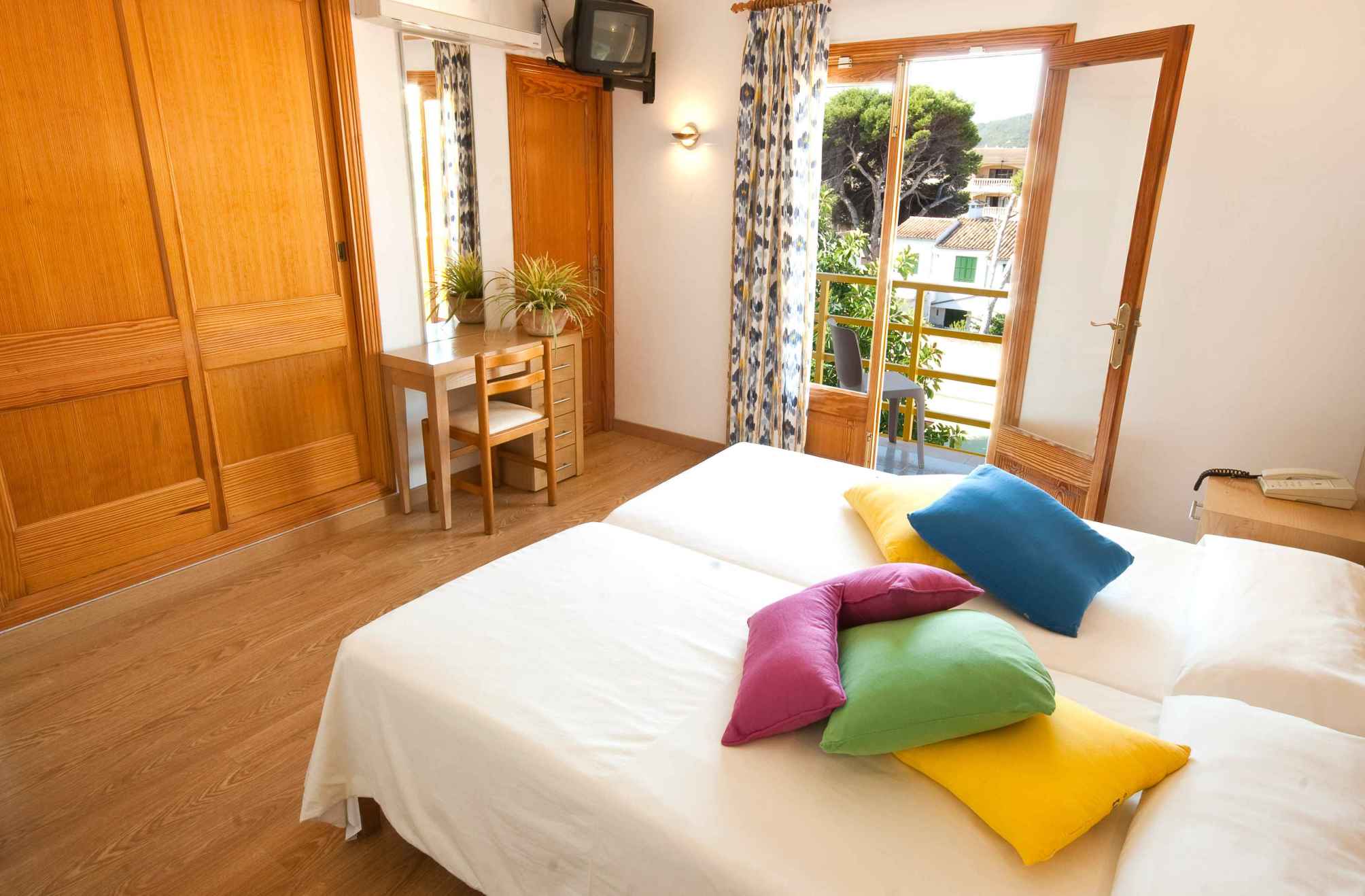 

Napoli - Cala Ratjada - Hotel Bellavista