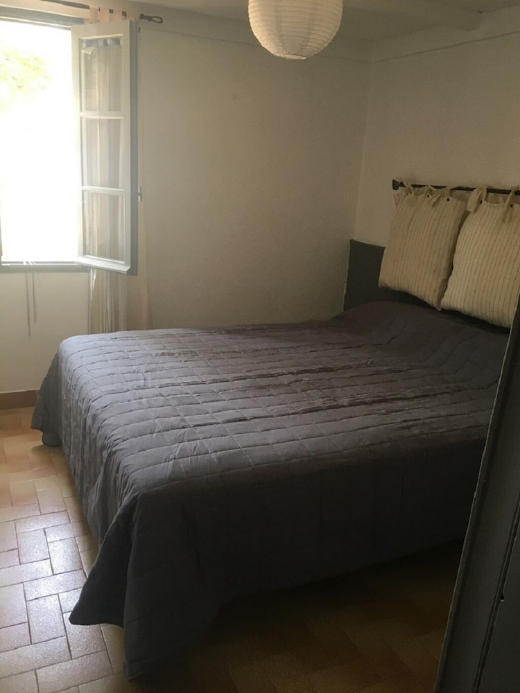 

Bologna - Porto-Vecchio - Bungalows Filippi