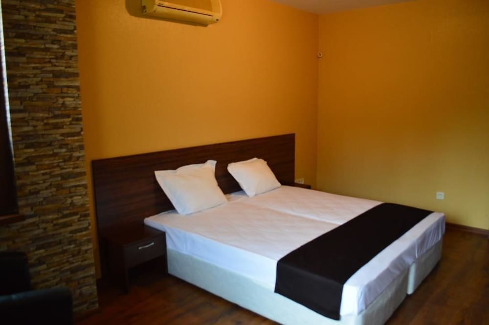 

Roma - Sofia - Bon Bon Home