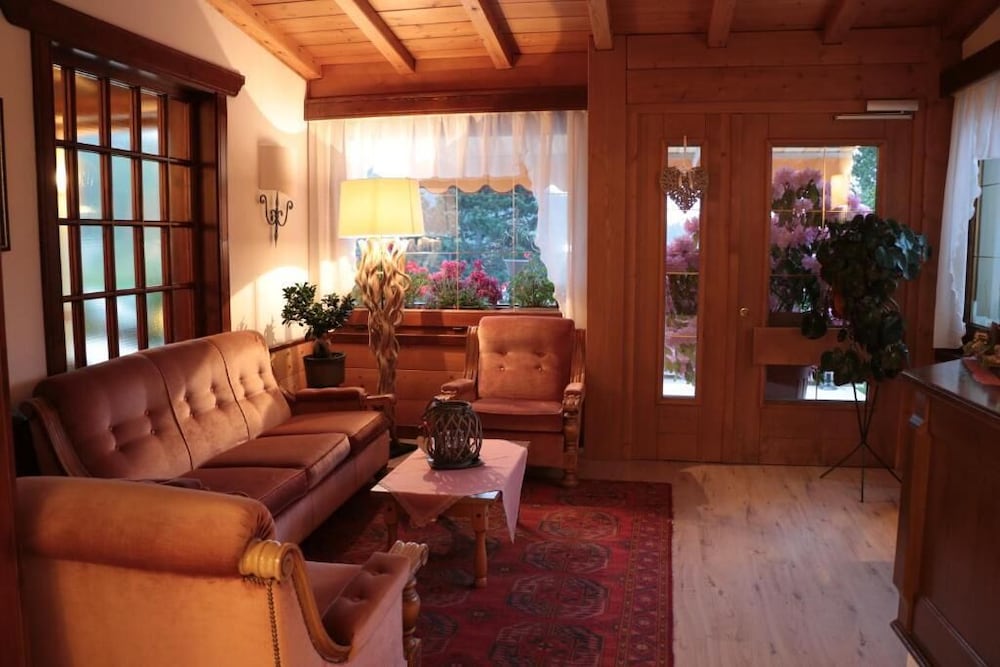 

Napoli - Folgaria - Residence Capriolo