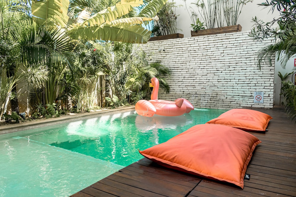 

Napoli - Tulum - The Strabon Tulum